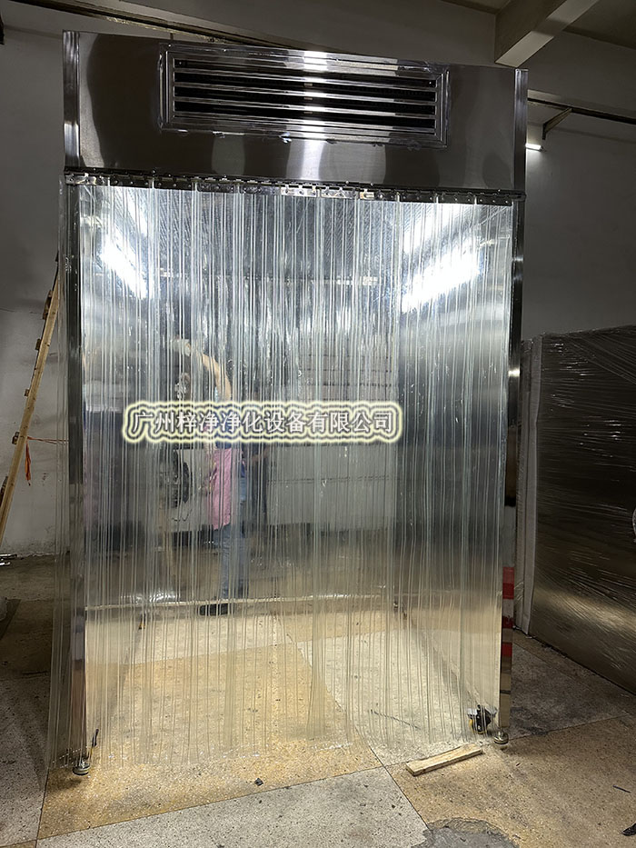 潔凈采樣車作為監(jiān)控潔凈車間環(huán)境質(zhì)量的工具，其標(biāo)準(zhǔn)要求尤為嚴(yán)格。